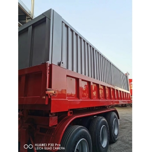 箱中箱后翻自卸車(chē)